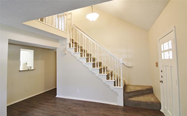 Foto del edificio - 900 Valley Ridge Dr