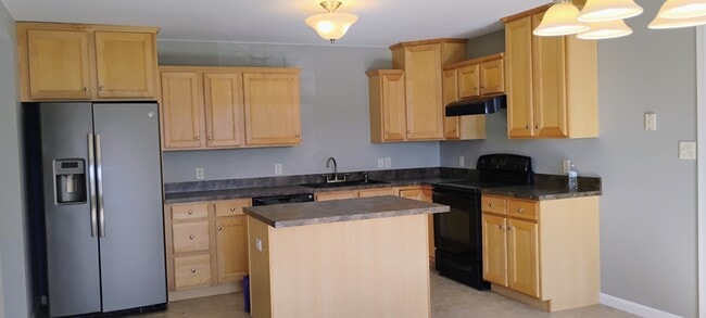 Building Photo - 403 Shadetree Blvd