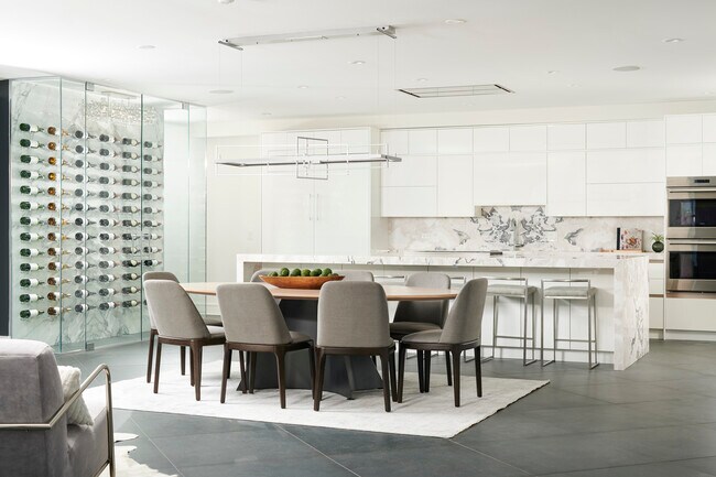 Foto del edificio - 257 E Delaware Pl