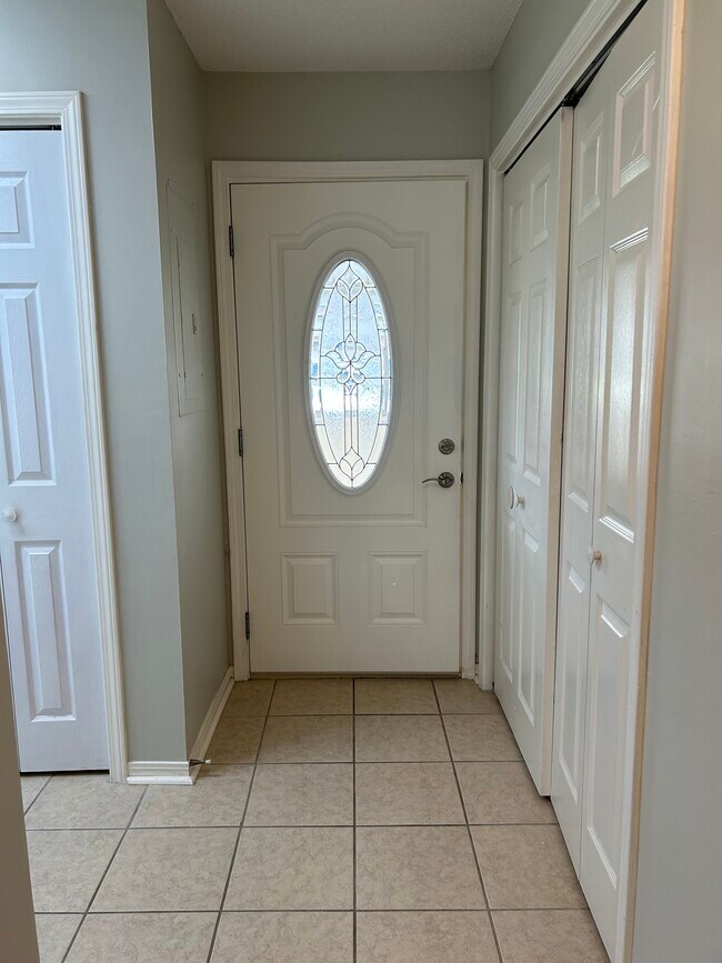 Foto del edificio - 9474 Villas Dr