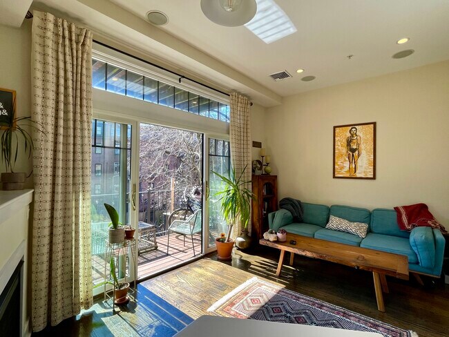 Foto del edificio - 410 Columbus Ave