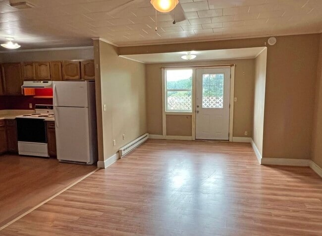 Building Photo - 103 US Route 1