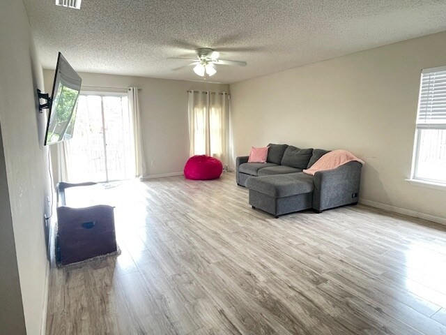 Building Photo - 736 Wynfield Cir