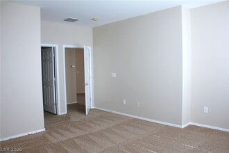 Building Photo - 2212 Sawtooth Mountain Dr