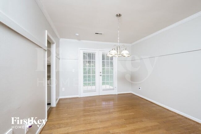 Foto del edificio - 3224 Timberwolf Ave