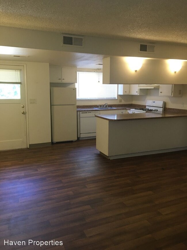 Building Photo - 209 Sharon Way