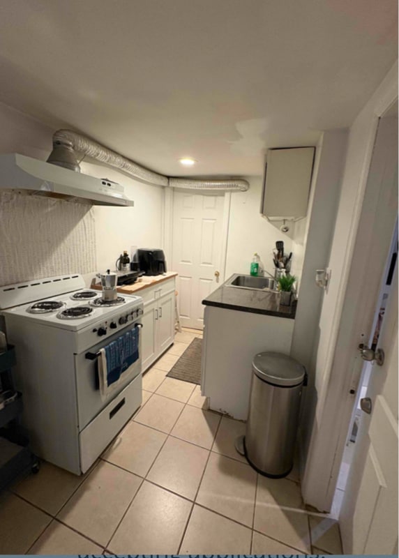 Foto del edificio - 779 Lake St