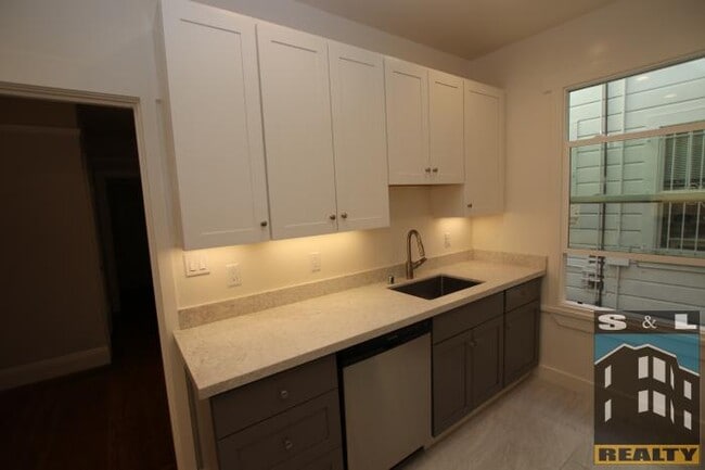 Building Photo - 1 bedroom in San Francisco CA 94117