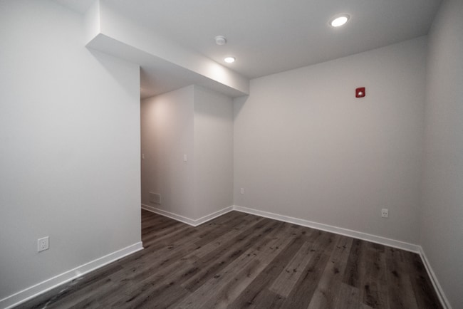 Foto del edificio - 3409 Wallace St