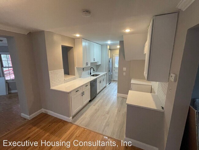 Building Photo - 5 br, 3.5 bath House - 4620 Sedgwick St, NW