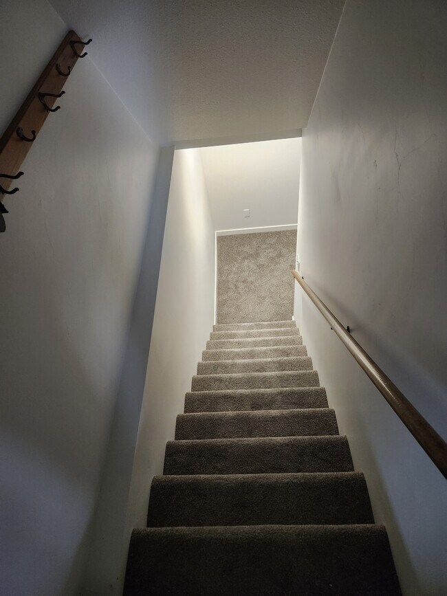 Foto del edificio - 3085 Summer Pl