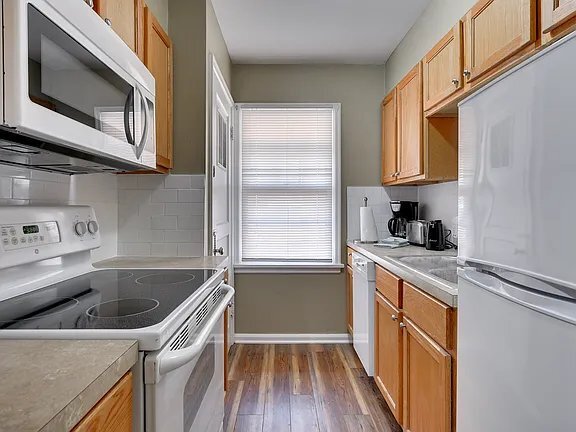Building Photo - 4611 Wakeley St