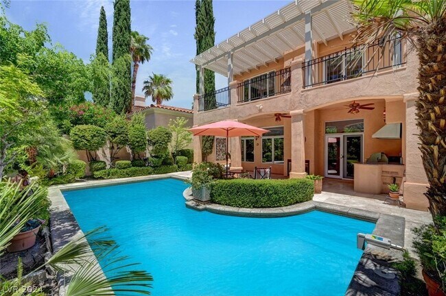 Building Photo - 9005 Opus Drive
