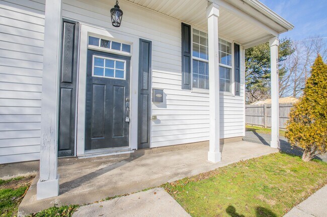 Building Photo - Beautiful 3BR/2BA Single-Family Home in Gl...