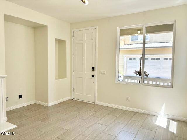 Building Photo - 775 E Port Hueneme Rd