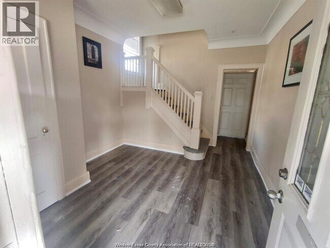 Photo du bâtiment - 95 Giles Blvd E