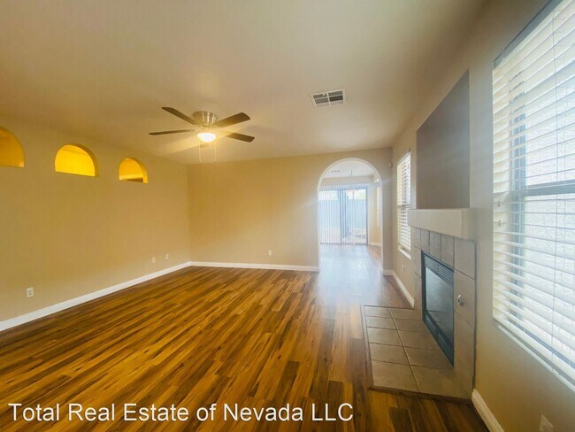 Building Photo - 3 br, 2 bath House - 7949 Long Beach St