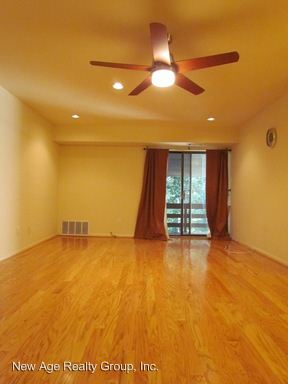 Foto del edificio - 303 Shawmont Ave