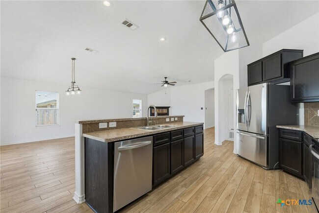 Foto del edificio - 2604 Montague County Dr