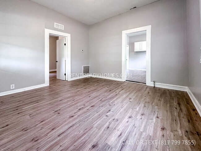 Building Photo - 198 2nd St