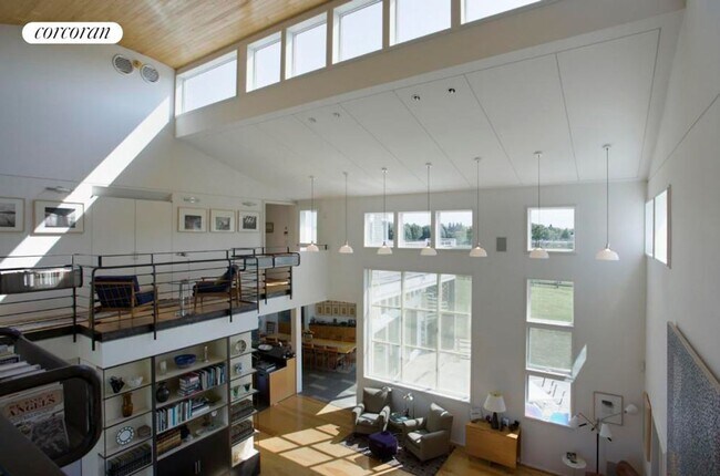 Foto del edificio - 43 Farm Field Rd