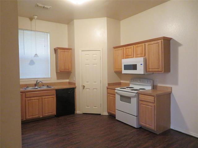 Foto del edificio - 927 Cedar Ridge Dr