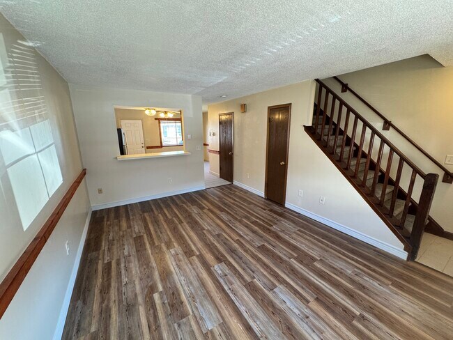 Foto del edificio - 975 Meriden Rd