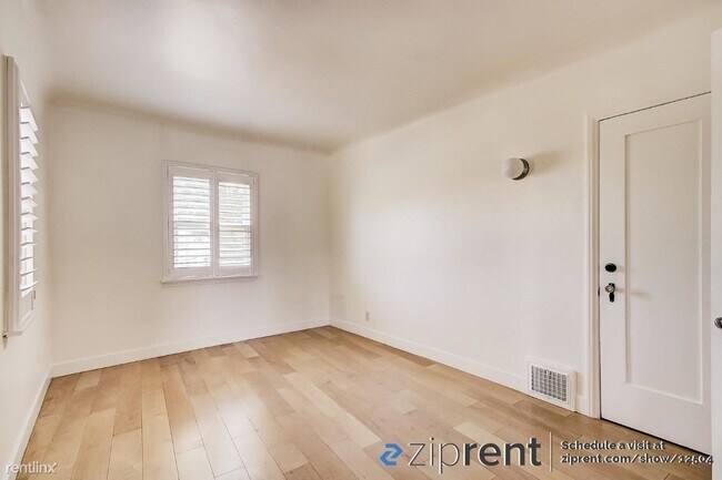 Building Photo - 3 br, 1 bath Duplex - 5158 San Vicente Blv...