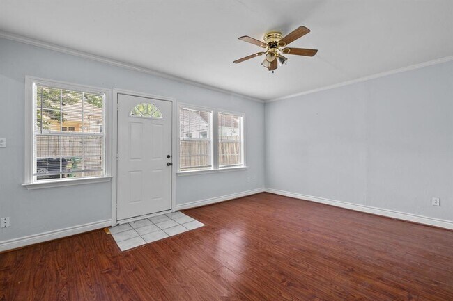 Building Photo - 4367 Varsity Ln