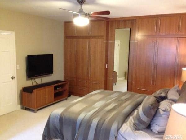 Foto del edificio - 6782 Groton St