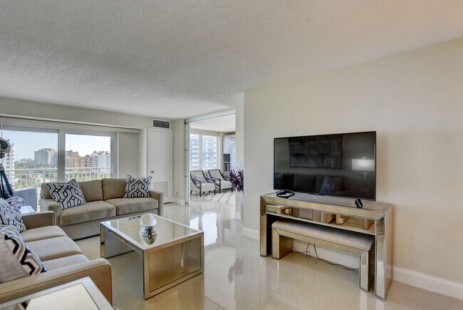 Building Photo - 3301 S Ocean Blvd