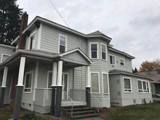 Building Photo - 114 W Cedar St
