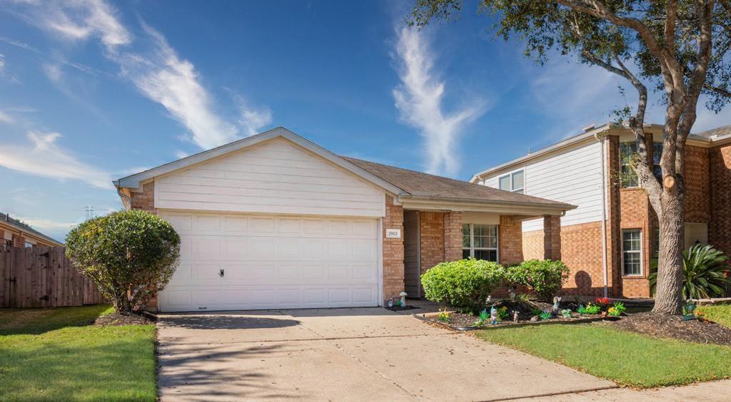 Foto principal - 2903 Swift Fox Corner