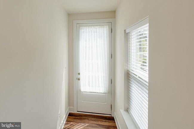 Building Photo - 2546 Buckthorn Dr