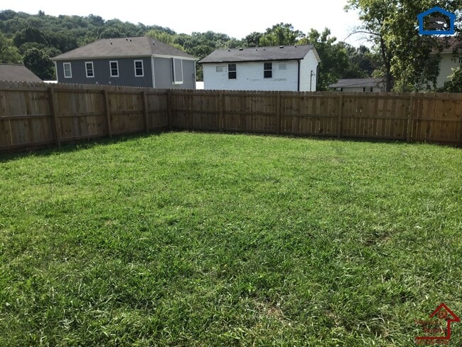 Building Photo - 425 Revels Dr