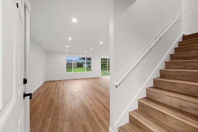 Building Photo - 9727 5th St NE