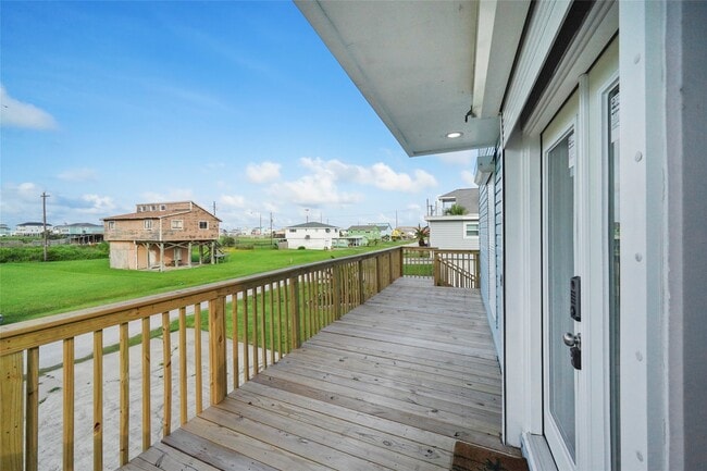 Building Photo - 4126 San Jacinto Dr