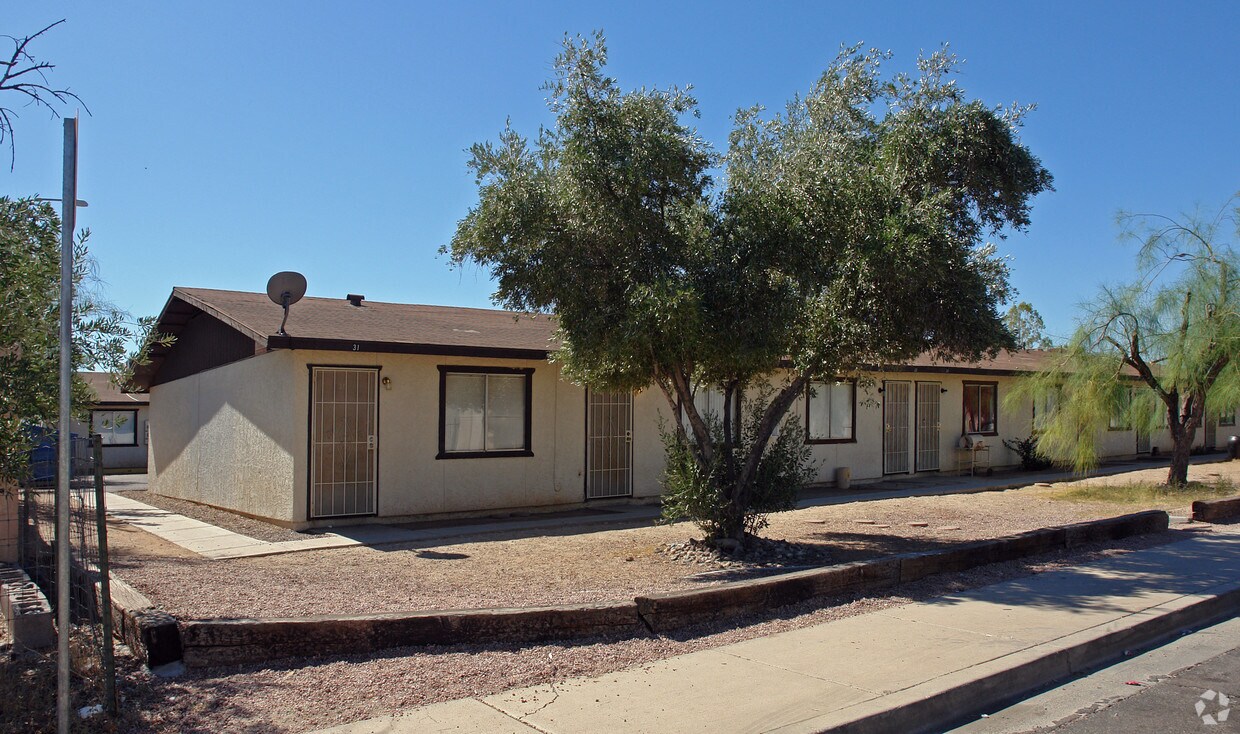 Building Photo - Wallace Avenue Apartments