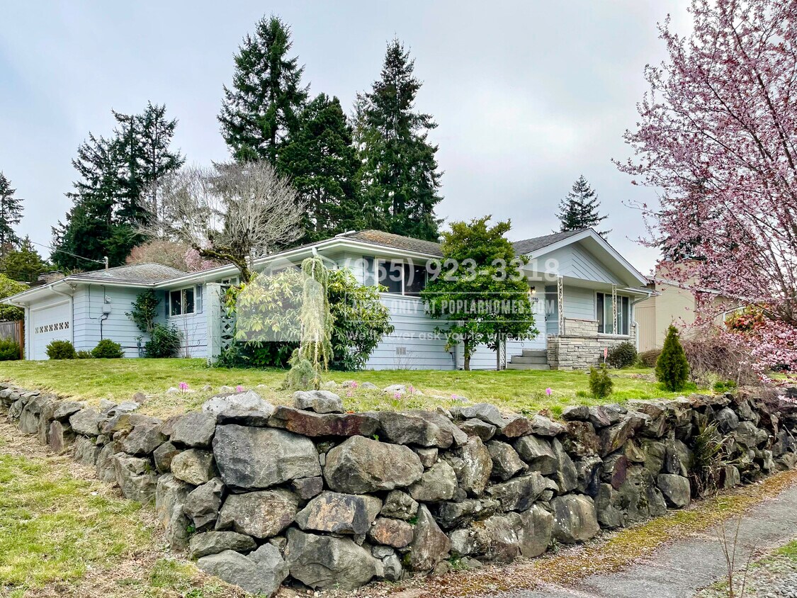 1220 E Laurel St, Kent, WA 98030 House Rental in Kent, WA