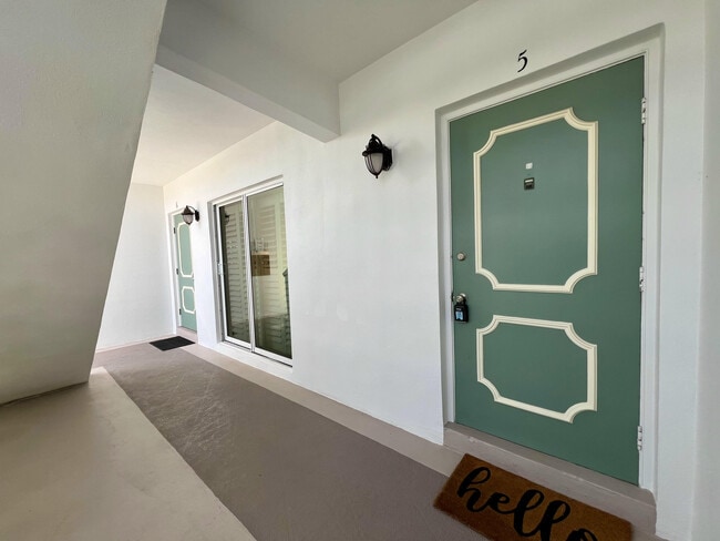 Building Photo - 4201 S Ocean Blvd
