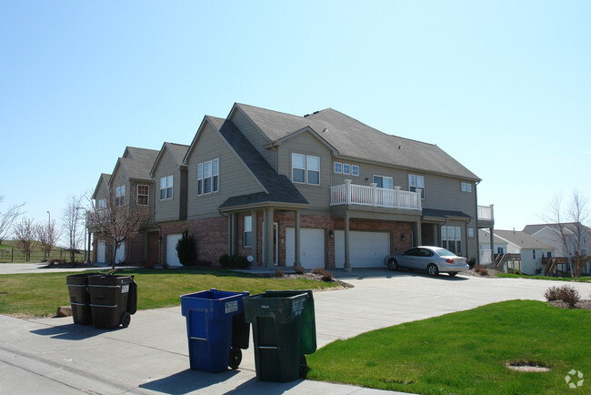 Foto del edificio - Tregaron Ridge Townhomes