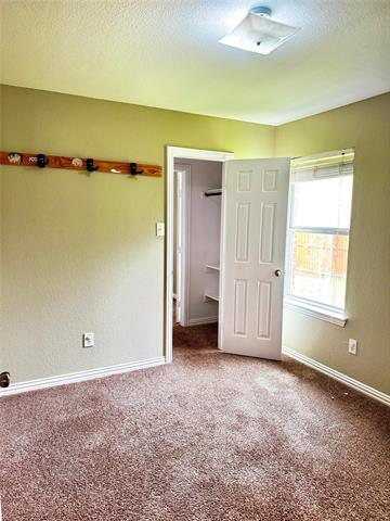 Building Photo - 1311 Oakridge Dr