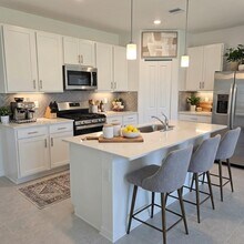 Building Photo - 5917 Sweetwood Dr