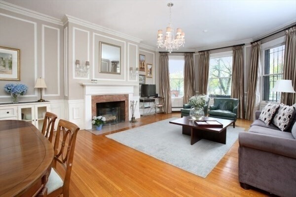 Primary Photo - 164 Beacon St