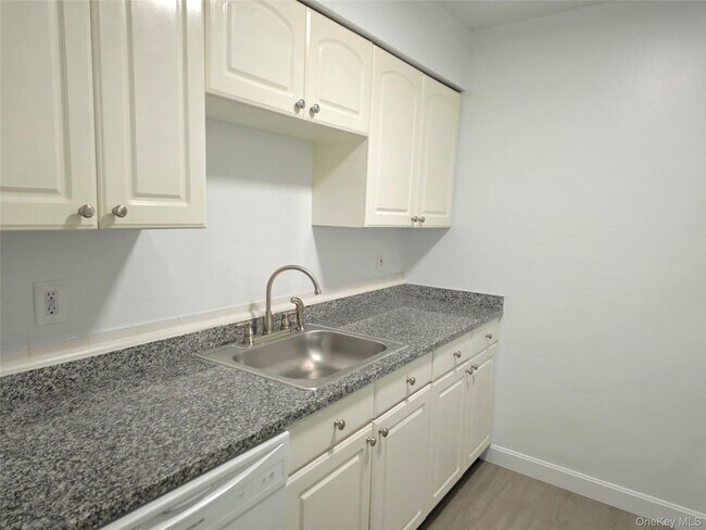 Foto del edificio - 1506 Cortland Dr