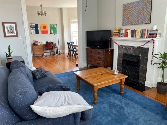 Foto del edificio - 2019 N Mozart St