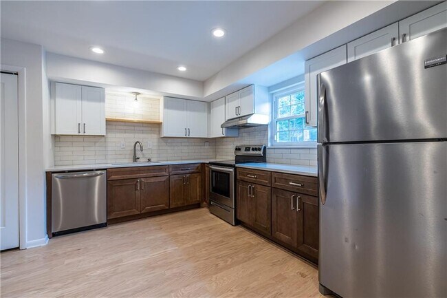 Foto del edificio - 307 Adair St