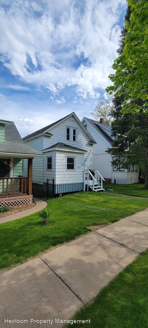 Building Photo - 3 br, 2 bath House - 3816 W 7th St