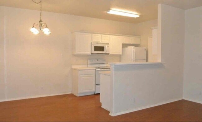 Building Photo - 4111 St Charles Bay