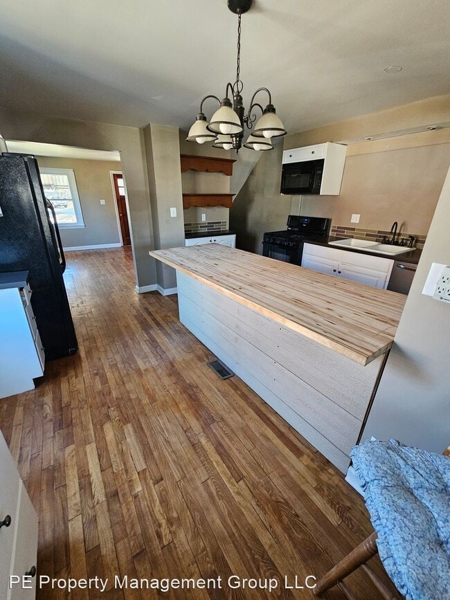 Building Photo - 3 br, 2 bath House - 4810 Kenwood Avenue